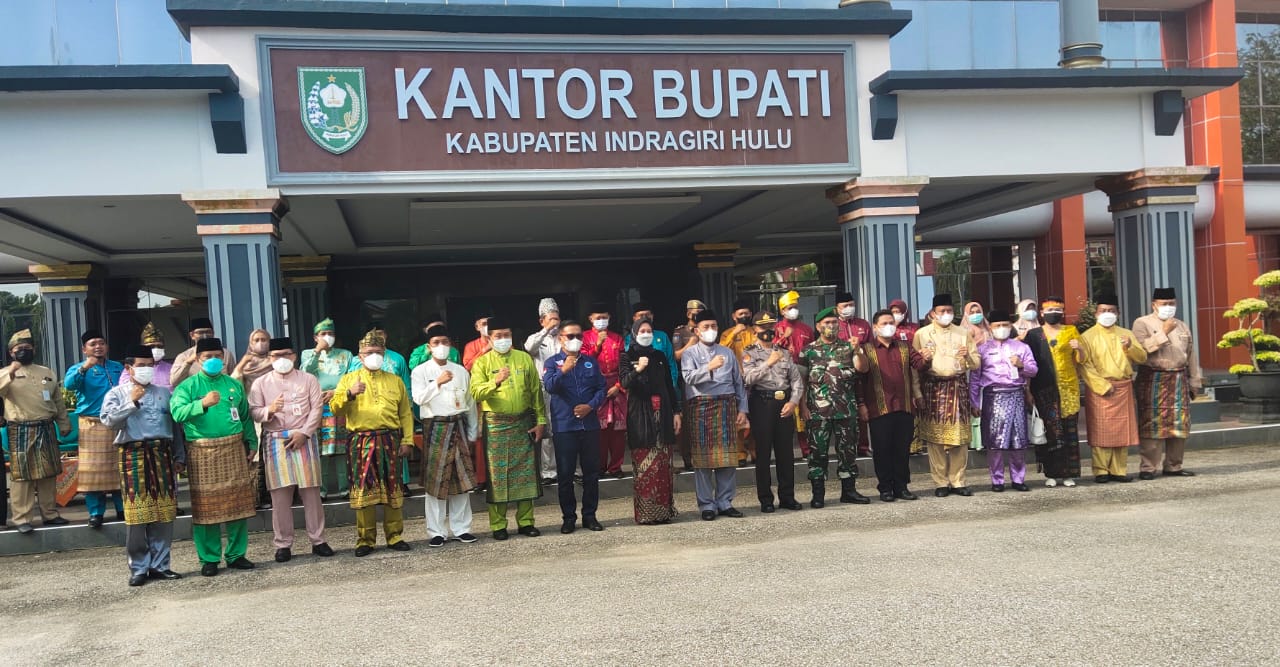 Bupati Inspektur Upacara Bendera Peringatan Hari Pendidikan Nasional