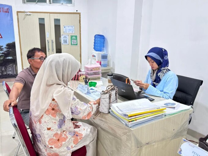 Akselerasi Pencairan Bantuan Pendidikan, Biro Pemkesra Sulbar Intensifkan Verifikasi Berkas Beasiswa Tahap Satu – Detiktoday.com