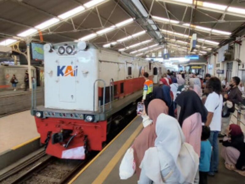 Capaian Tertinggi, Angleb 2026 Commuter Bandung Angkut 1,4 Juta Penumpang