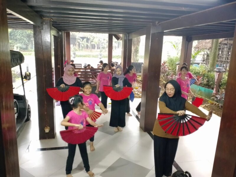 Kenalkan Budaya Daerah, Anjungan Sulbar Latih Seni Tradisional Sulbar untuk Anak-Anak Jakarta – Detiktoday.com