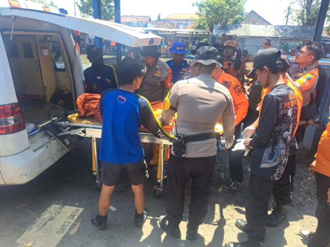 Hari Kelima Pencarian, Tim Sar Gabungan Temukan Balita Tenggelam di Sungai Kalidawir Kondisi tak Bernyawa – Detiktoday.com