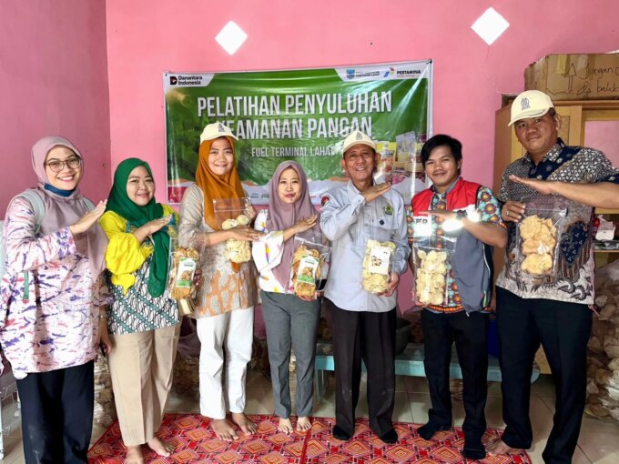 Pertamina Patra Niaga Regional Sumbagsel Hadirkan Kelurahan Kota Negara Berseri, Perkuat Ekonomi dan Layanan Kesehatan Warga – Detiktoday.com