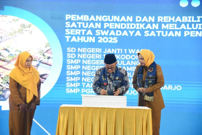 Kemendikdasmen RI Revitalisasi Pendidikan untuk 45 Sekolah di Sidoarjo, Kucurkan Lebih Rp45 Miliar – Detiktoday.com