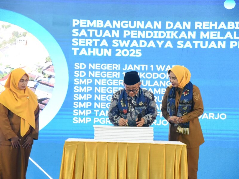 Kemendikdasmen RI Revitalisasi Pendidikan untuk 45 Sekolah di Sidoarjo, Kucurkan Lebih Rp45 Miliar – Detiktoday.com
