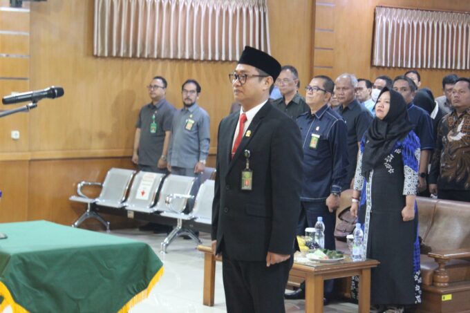 Pelantikan Sekretaris PN Bandung, Ketua PN Tegaskan Pejabat Baru Segera Menyesuaikan