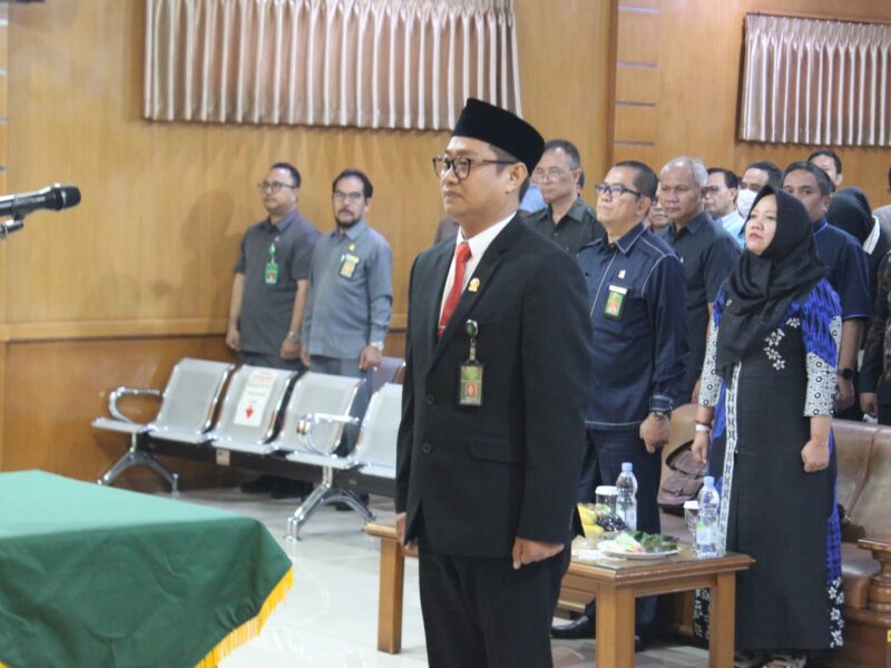 Pelantikan Sekretaris PN Bandung, Ketua PN Tegaskan Pejabat Baru Segera Menyesuaikan