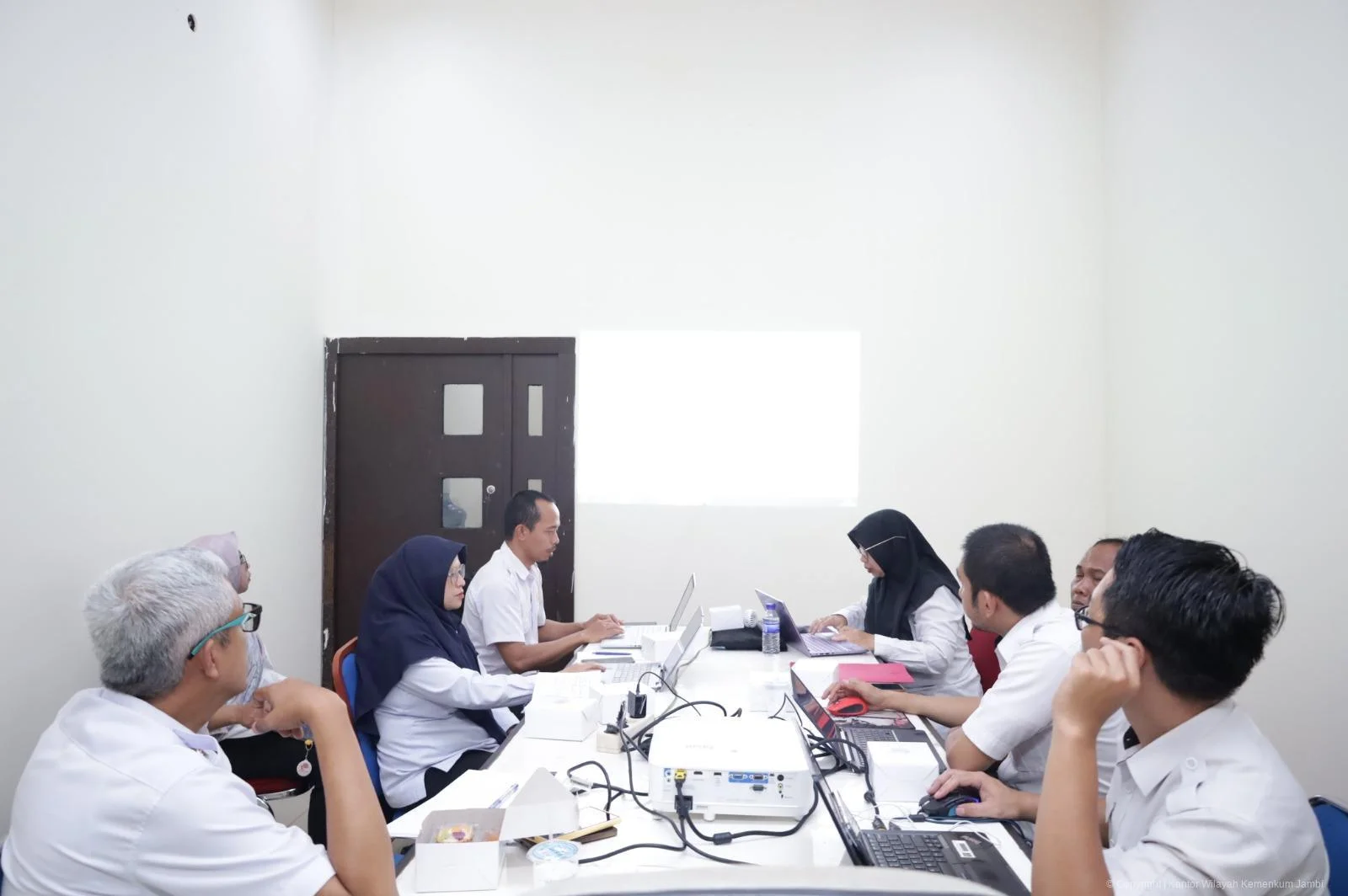 Kemenkum Jambi Harmonisasi Raperbup Muaro Jambi, Perizinan Berbasis Risiko Diperkuat untuk Dorong Investasi – Detiktoday.com