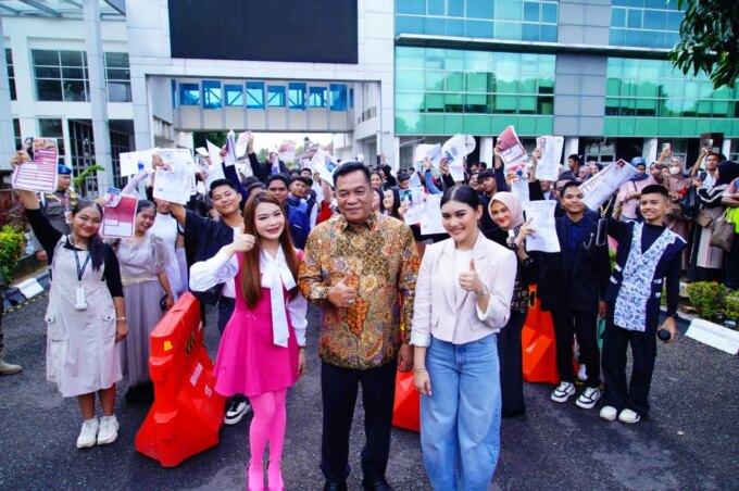 Audisi D’Academy 8 Membludak di Muba, Bupati Toha Beri Semangat Ribuan Peserta – Detiktoday.com