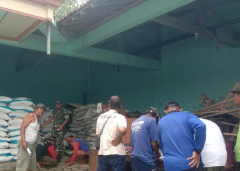 Serda Imam Dampingi Penyaluran Pupuk, Pastikan Tepat Sasaran untuk Kesejahteraan Petani