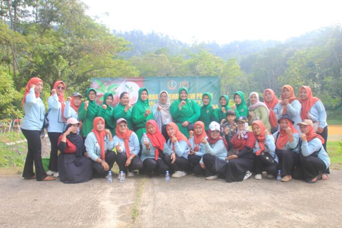 HUT Ke-80 Persit Kartika Chandra Kirana & Peduli Lingkungan, Aksi Tanam Pohon di Trenggalek