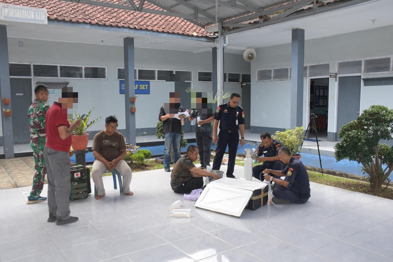 TNI AL GAGALKAN PENYELUNDUPAN BENIH BENING LOBSTER ILEGAL, SENILAI RP2,5 MILIAR