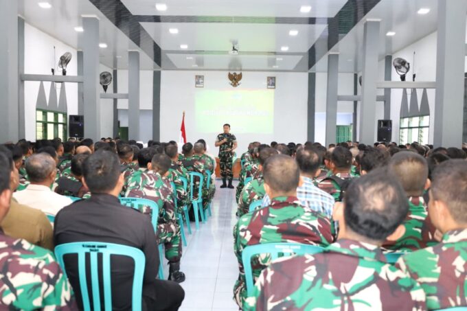 Tingkatkan Profesionalitas Kerja, Dandim Ponorogo Berikan Jamdan dan Pengecekan Kendaraan