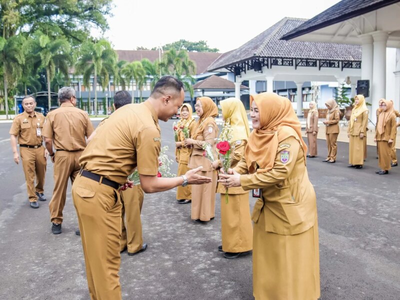 Dedikasi Tanpa Batas ‘Moment Kartini’ Empat Srikandi Setda Ciamis Diapresiasi – Detiktoday.com