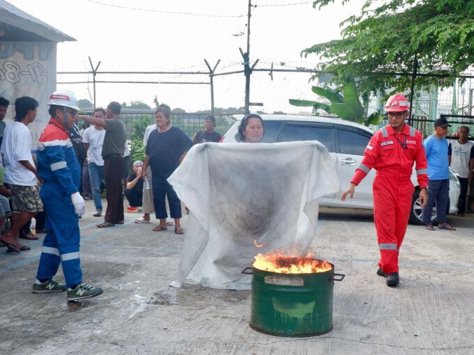 Cegah Risiko Sejak Dini, Pertamina Patra Niaga Regional Sumbagsel Latih Warga Tanggulangi Kebakaran – Detiktoday.com