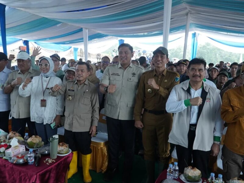 Bupati Batang Hari Hadiri Gerakan Tanam Padi Serentak di Muara Bulian – Detiktoday.com