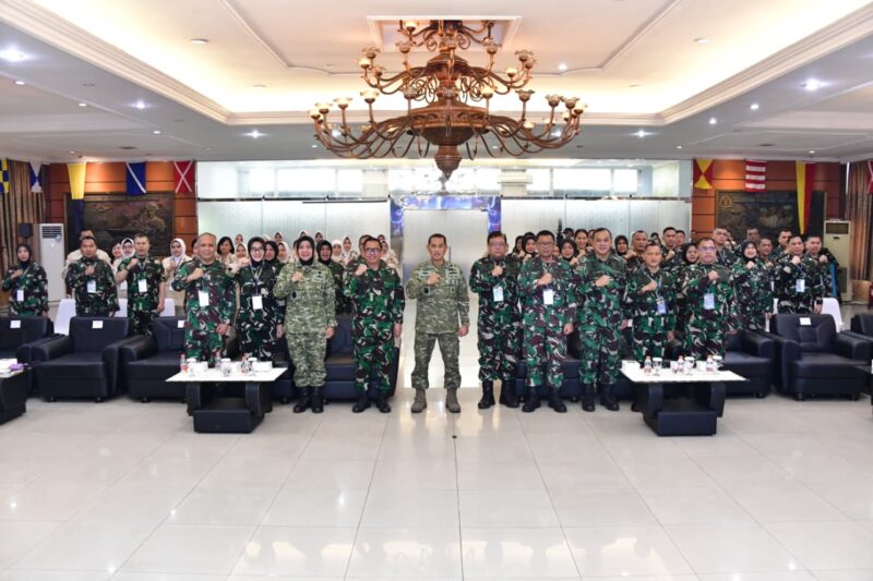 LADOKGI TNI AL RE MARTADINATA GELAR PENGARAHAN DAN PEMBINAAN PERSONEL DOKTER GIGI TNI AL