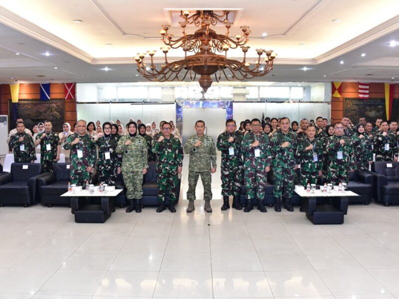 LADOKGI TNI AL RE MARTADINATA GELAR PENGARAHAN DAN PEMBINAAN PERSONEL DOKTER GIGI TNI AL