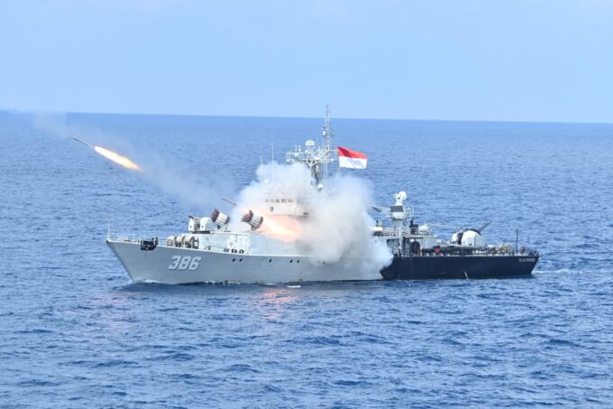 MEMASUKI ERA PEPERANGAN RUDAL, TNI LAKSANAKAN PENEMBAKAN RUDAL SECARA MASIF