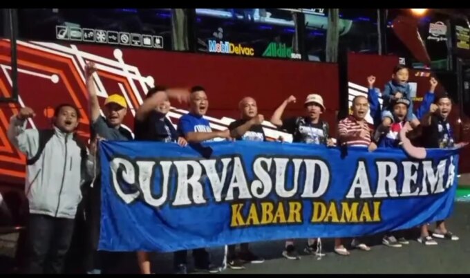 Tim Singo Edan Dapat Suntikan Semangat Dari Aremania Yang Hadir di Bandung – Detiktoday.com