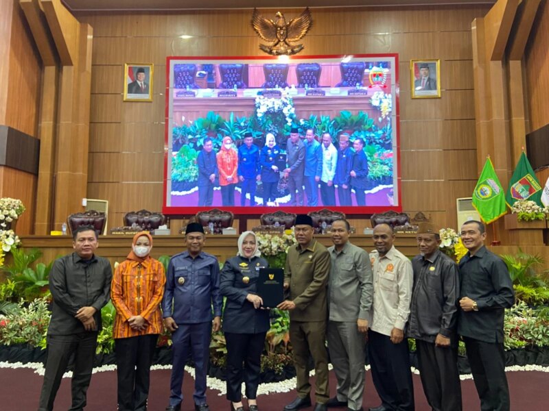 DPRD Mura Sampaikan Rekomendasi LKPJ 2025, Bupati Ratna Machmud Beri Apresiasi – Detiktoday.com