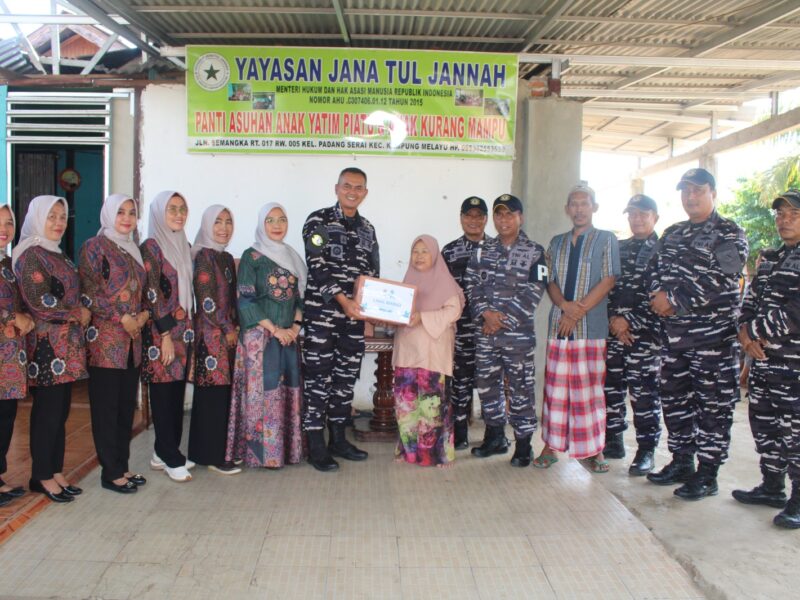 Peringati HUT Ke-40, Lanal Bengkulu Salurkan Bantuan Sembako Ke Panti Asuhan