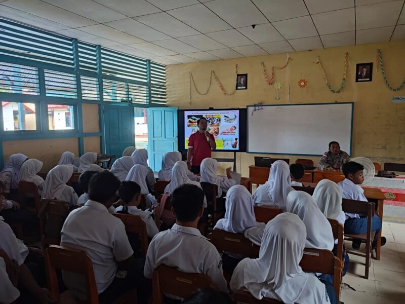 Turun Sekolah, Polsek Pengkadan Bedah Bahaya Narkoba hingga Tambang Ilegal di Depan Siswa SMPN 3 Satap  – Detiktoday.com