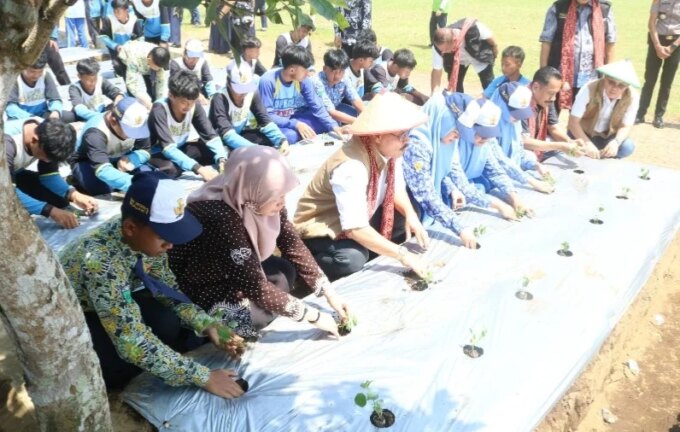 Dispendik Kabupaten Malang Terapkan Program Swasembada Pangan Berbasis Sekolah – Detiktoday.com