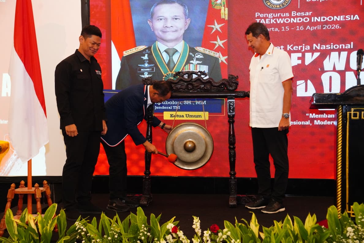 Ketua Umum PBTI Letjen TNI Richard Tampubolon Buka Rakernas Taekwondo Indonesia 2026