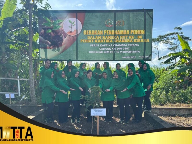 HUT ke-80 Persit Kartika Chandra Kirana, Kodim 0807/Tulungagung Tanam Pohon, Gaungkan Perempuan Berdaya untuk Indonesia Emas 2045 – Detiktoday.com
