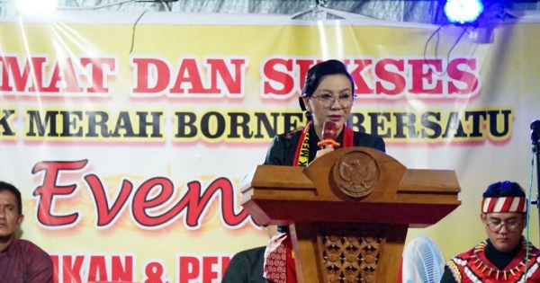 Karolin Ajak Generasi Muda Lestarikan Budaya Dayak Lewat Nilai Luhur dan Persatuan