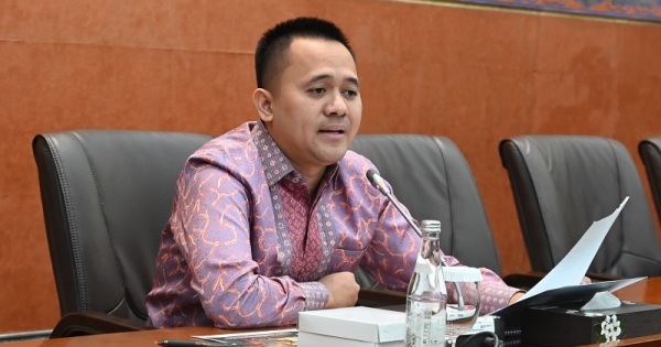 Mufti Anam Cecar Dirut PT Semen Indonesia (SIG) Soal Kinerja: Laba Jauh dari Optimal