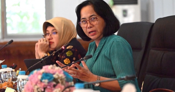 MY Esti Temukan Sejumlah Persoalan  Mendasar Pada Sektor Pendidikan di Kabupaten Karimun