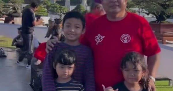 Nyoman Parta Kenang Heroisme Letnan Anumerta Merpati Pos Saat Hadiri Lomba Burung Merpati di Gianyar