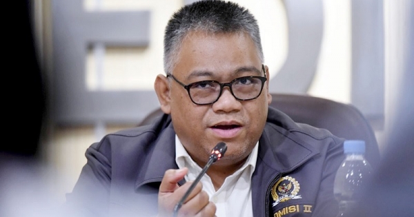 Pajak Kendaraan Listrik, Giri Ingatkan Pemerintah Hati-Hati di Tengah Transisi Energi Nasional