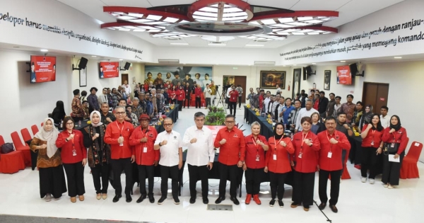 PDI Perjuangan Usung Tema "Banteng Pro Pekerja", Pertegas Komitmen Kedaulatan Buruh Menuju Indonesia Berdikari