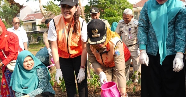 Peringati Hari Kartini, Hilda Kusuma Dewi Ajak Perempuan Jakarta Perkuat Ketahanan Pangan lewat Urban Farming