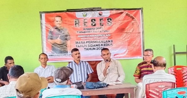 Robert Kreta Ajak Warga Kawal Pembangunan dengan Damai