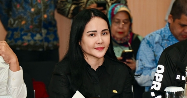 Shanty Alda Soroti Pemenuhan Standar Industri Baterai Nasional di Karawang