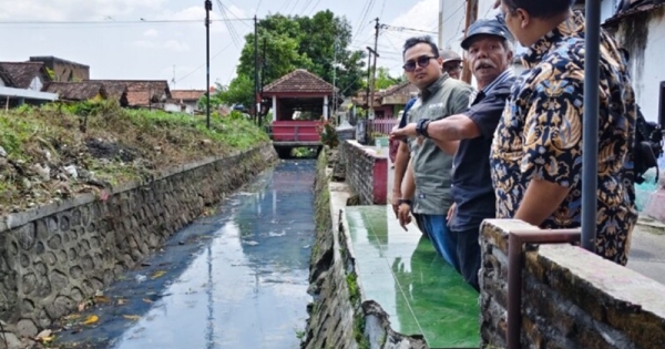 Warga Dandangan Keluhkan Banjir, Yuzar Rasyid Gercep Tinjau Sungai