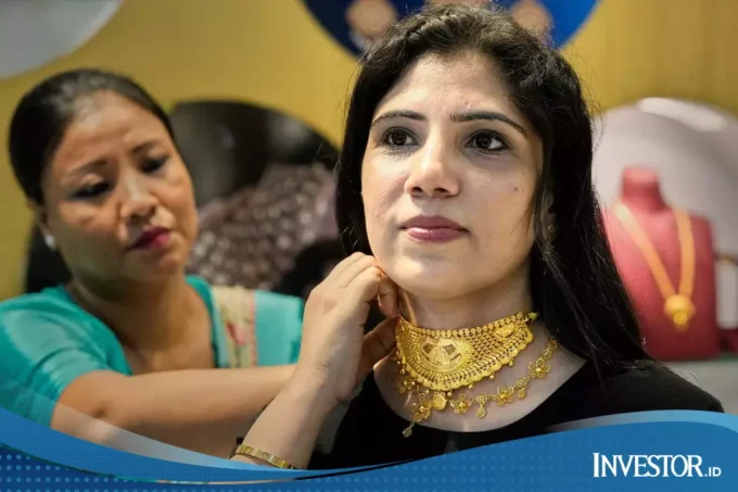 Permintaan Emas India Melemah, Premi China Naik Jelang Libur PanjangPermintaan Emas India Melemah, Premi China Naik Jelang Libur Panjang