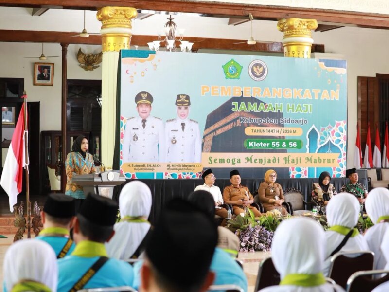 1.239 CJH Sidoarjo Diberangkatkan, Wabup Mimik Idayana Pesankan Fokus Ibadah dan Jaga Kesehatan – Detiktoday.com