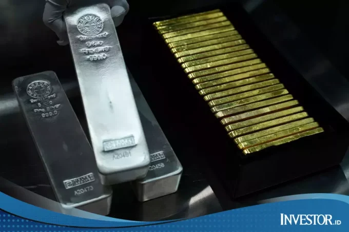 Analis Peringatkan Harga Perak Bisa Makin Anjlok