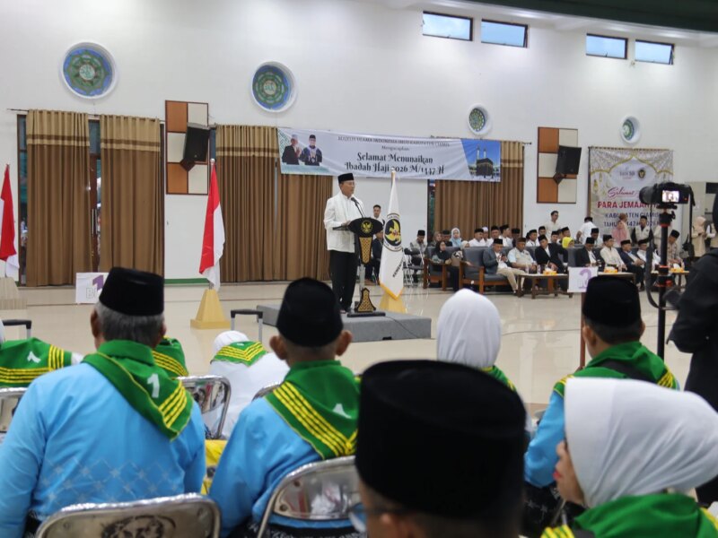 Kloter Perdana dari Kertajati, Bupati Herdiat Lepas Ratusan Jemaah Haji Ciamis Menuju Tanah Suci – Detiktoday.com
