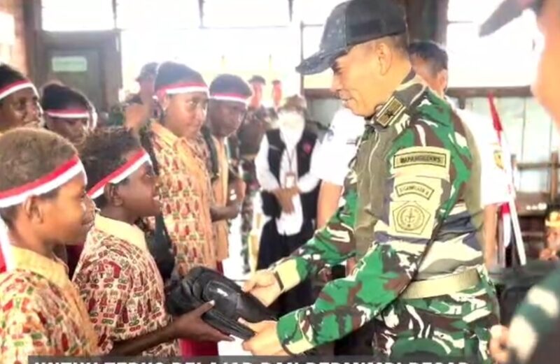 Koops TNI Habema Gelar Bhakti Pertiwi Hardiknas 2026 di SDN 1 Pomako