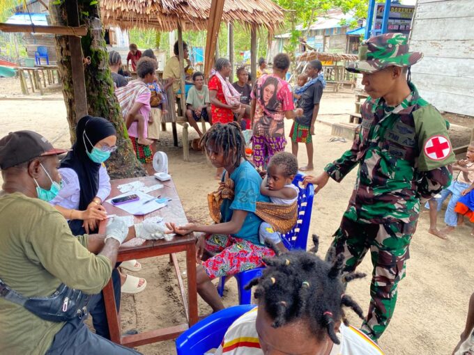 Posyandu Balita dan Lansia, Satgas TMMD Bantu dan Dampingi Petugas Kesehatan