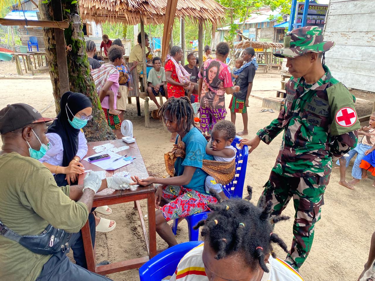 Posyandu Balita dan Lansia, Satgas TMMD Bantu dan Dampingi Petugas Kesehatan