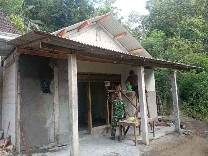 Renovasi RTLH Milik Pak Sinto Capai 75 Persen
