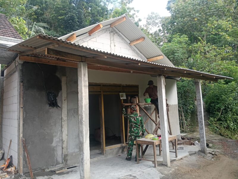 Renovasi RTLH Milik Pak Sinto Capai 75 Persen