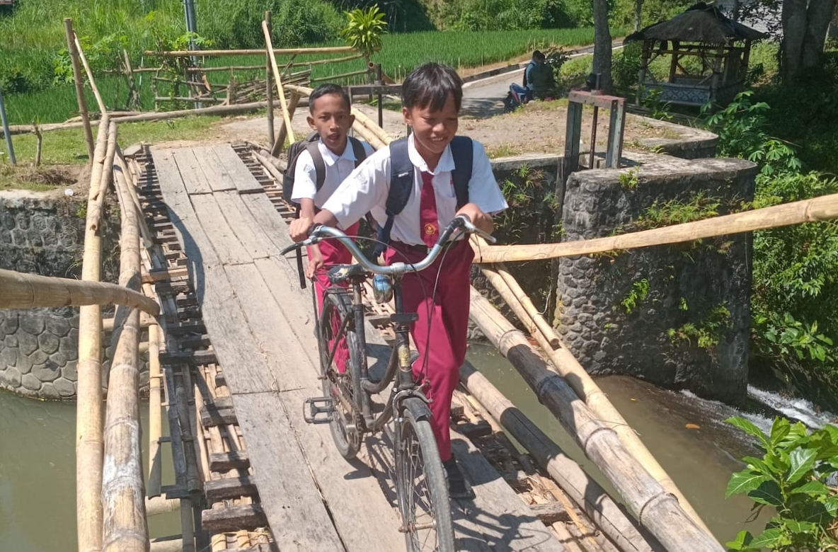 Jembatan Sesek Dinilai Berbahaya, Danrem Untoro Prioritaskan Bangun Jembatan Garuda