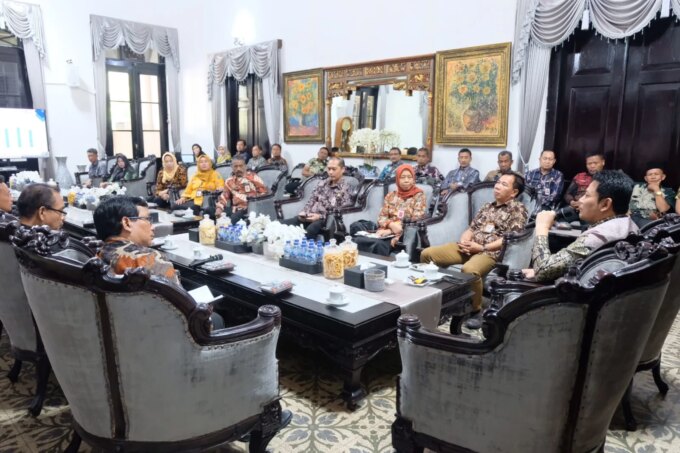 Bupati Sidoarjo Dorong Revitalisasi Pasar Tradisional, Fokus Benahi Retribusi hingga Kios Kosong – Detiktoday.com